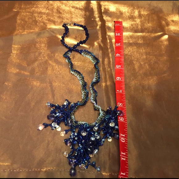 Handmade beaded necklace - Picture 2 of 2